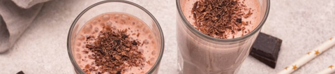 3 idées de smoothies pour l’été avec de la whey isolate au chocolat